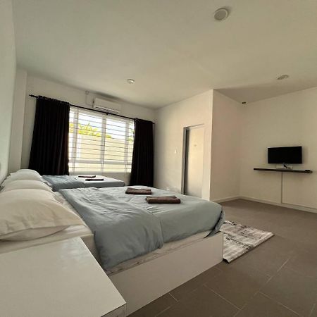 Ij Lodge Miri Kültér fotó
